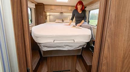 Eura Mobil Integra Line GT 726 QF, Eura Mobil, Wohnmobil, Camping, Mercedes Bett hoch, Eura Mobil Integra Line GT 726 QF, Eura Mobil, Wohnmobil, Camping, Mercedes