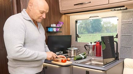 Eura Mobil Integra Line GT 726 QF, Eura Mobil, Wohnmobil, Camping, Mercedes Küche, Eura Mobil Integra Line GT 726 QF, Eura Mobil, Wohnmobil, Camping, Mercedes