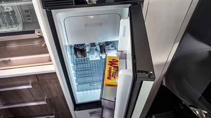 Kabe Abisko Van 690 LB, Mercedes, Kühlschrank