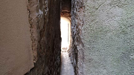 i_schmale_Straßen_Vrbnik