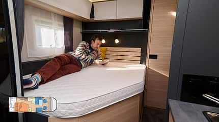 f_Reisemobile_mit_Heckbad_Hobby2