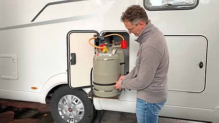 Gasflasche, Mann, Gas