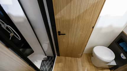 cmt, wohnmobil, mooveo Int 72 ebf elysee spring edition Bad