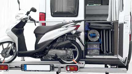 Weih-Tec EuroCarry Slide Träger für Motorräder und Roller am Campingbus