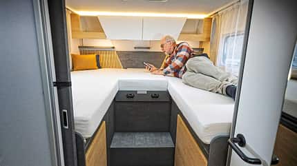 Bett, Ahorn Camp TE 740, Wohnmobil, Teilintegriert, Preiswert, Einzelbett