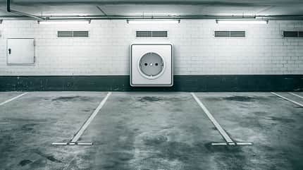03/2026, Ladepunkt, Steckdose Parkplatz Ladepunkt, Steckdose Parkplatz