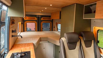 Kompanja Zwei L, Campingbus, innen