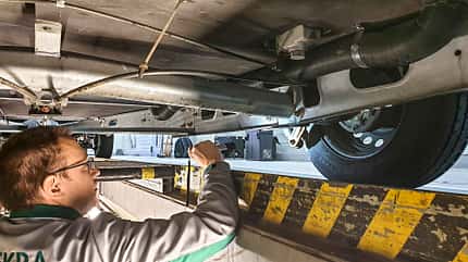Caravan, Reisemobil, Vergleich, Werkstatt, Hauptuntersuchung f_Wohnwagen-Reisemobil-Vergleich_Hauptuntersuchung