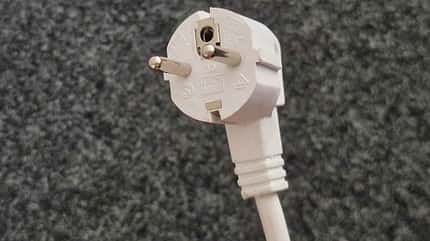 Stromvorschriften, Schutzkontaktstecker f_Stromvorschriften_Stecker
