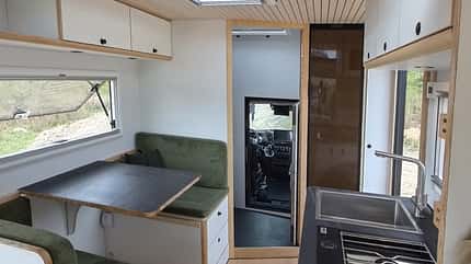 Greenlander Sherpa Expeditionsmobil Kabine naturfaserverstärkter Kunststoff Mercedes Sprinter Iveco Daily Smart-Frame-Konzept Greenlander Sherpa Expeditionsmobil Kabine naturfaserverstärkter Kunststoff Mercedes Sprinter Iveco Daily Smart-Frame-Konzept