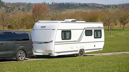 Caravan, Fendt Tendenza 515 SG, Außenaufnahme, Fahrerseite f_Fendt_Tendenza_515_SG_Außenaufnahme