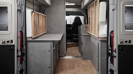 Crosscamp ELMNT 64 ES Campingbus