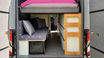 Perfect Van Fox Van, Campingbus, Heck, innen, Lounge Perfect Van Fox Van, Campingbus, Heck, innen, Lounge