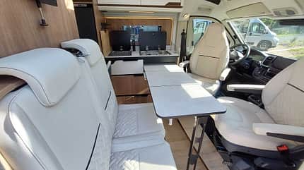 Dreamer D64, Campingbus, Innen