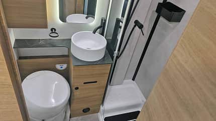 Bad, WC, Dusche, Waschbecken