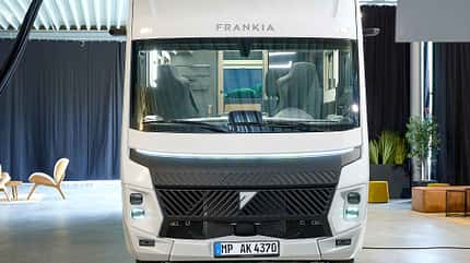 f_Frankia_Noctra_Liner_Front