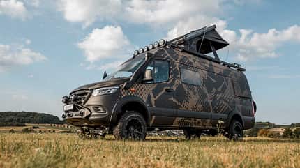 KEC Mountaineer Grand Expedition mit Dachzelt und Aluminium-Dachträgersystem