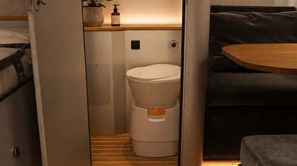Lume Ranger, Premiere, Caravan Salon, Premium Toilette, Lume Ranger, Premiere, Caravan Salon, Premium