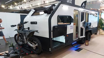 Europapremiere in Halle 16: Der ADX 21 neben dem bekannten EXP 8. Europapremiere in Halle 16: Der ADX 21 neben dem bekannten EXP 8.