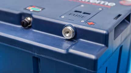 LFB-Batterie, Test, Untersitz-Batterie, Power-Xtreme X 210, Schraubpol f_LFP-Batterietest_Power-Xtreme2