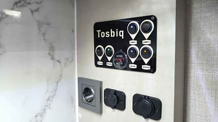 Tosbiq TK 260, Mini-Wohnwagen, Caravan, Schaltpanel, Bordtechnik f_Tosbiq_260_Schaltpanel