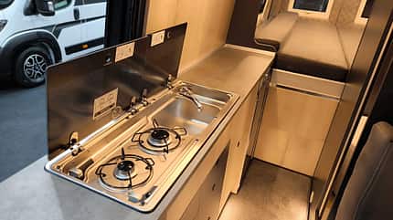 Robeta Hercules Campngbus auf Mercedes Sprinter Campingbus Mega Mobil Re-Aktiv 700 MX Alltraantrieb