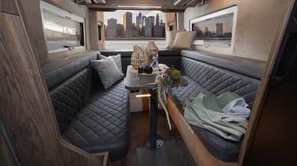 Campingbus Mega Mobil Lounge 700 Max Campingbus Mega Mobil Lounge 700 Max