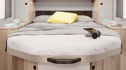 Hobby Ontour C 700 GQ ein schmaler Teilintegrierter mit Queensbett Hobby Ontour C 700 GQ ein schmaler Teilintegrierter mit Queensbett