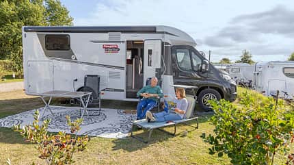 CampLife, TestTour, Reisemobil, Dänemark, Etrusco T 7400 SB, Außenaufnahme, Campingplatz i_CampLife_TestTour_Etrusco