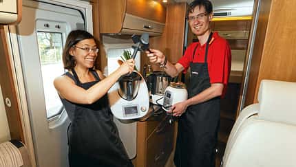 Camper setzen vermehrt auf MULTIKOCHER, denn sie vereinen viele Funktionen.