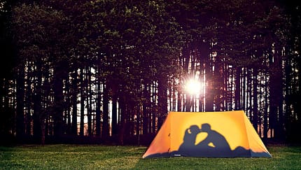 Liebesleben Lust beim Camping Zelt