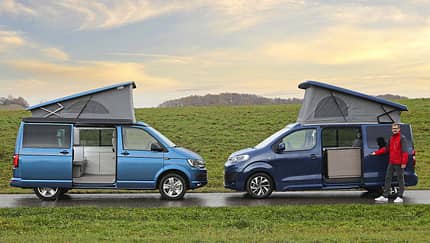 Seitenansicht VW California und Pössl Campster 
