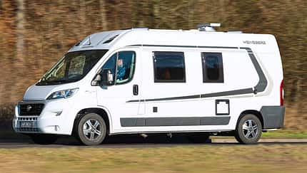 Der Carabus 601 MQ von Weinsberg nutzt den Platz meist sehr gut aus.