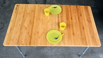 Bambustisch von Outwell im Test