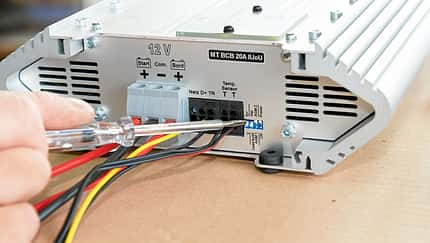 Eine korrekte Ladung beeinflusst die Lebenszeit der Batterie.