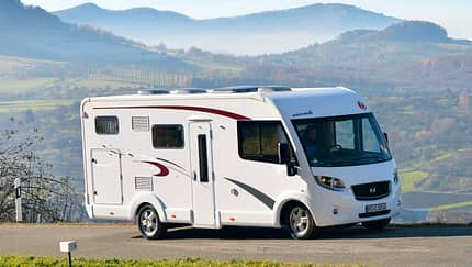 Supercheck: Eura Mobil Integra Line 690 HB