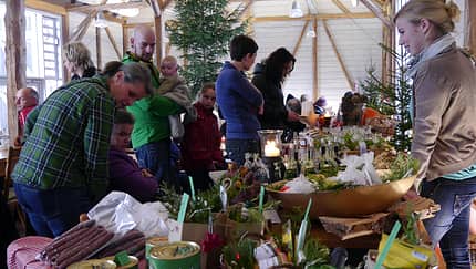 Das Hofgut Hopfenburg feierte Anfang Dezember einen großen Adventsmarkt und präsentierte eine positive Bilanz der Saison 2013.