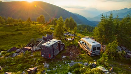 Hobby Vantana 4x4 vs. HRZ Freedom