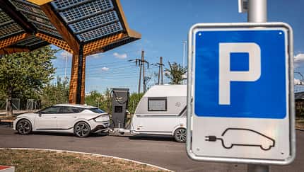 Elektro-Camping Parkplatz fŸr E-Camper