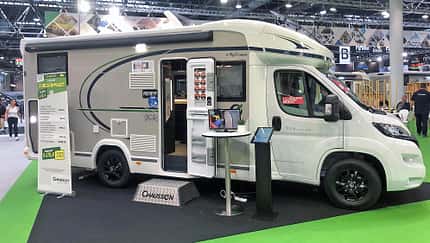Wohnmobil, teilintegriert, außen, Messe