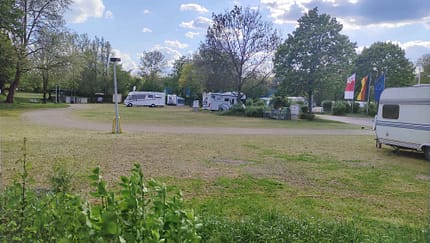 Wasen, Camping, Caravans, Stellplatz