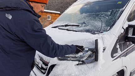 Fahren im Winter - freikratzen