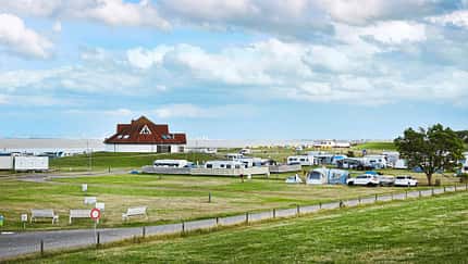 Meer, Strand, Wiese, Haus, Stellplätze, Wohnmobile