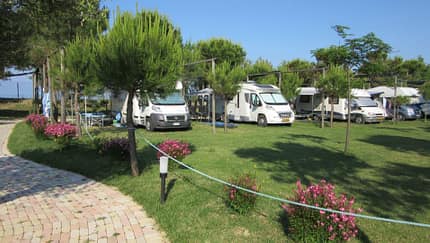 Pineto Beach Village & Camping - Stellplatz