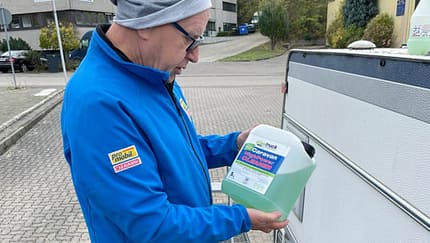 blaue promobil Jacke, Caravan High Power Cleaner, Caravan, Mütze, Test