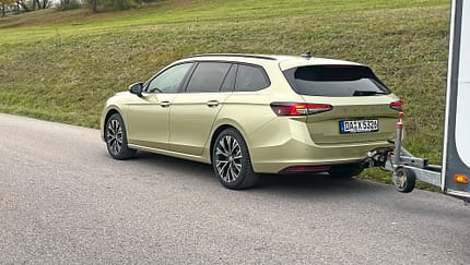 Skoda Superb Combi (2025) Test f