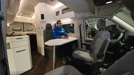 Sitzgruppe im VW Grand California