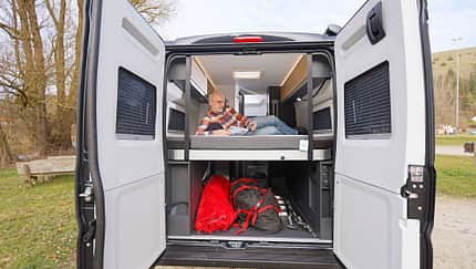 Bett, Adria Twin