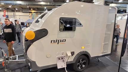 Nipo Camper, Wohnwagen GFK, außen