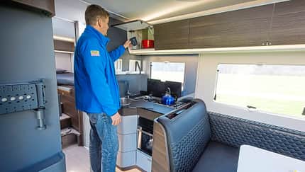 Adria Coral MB 670 SL (2025) Kueche f